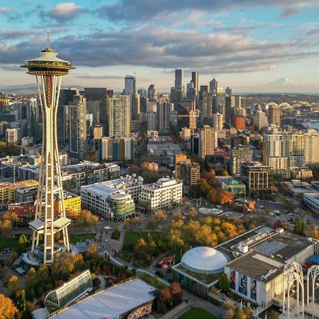King Bed + Studio! Free Parking, Patio, Wfh Space! Seattle Eksteriør bilde