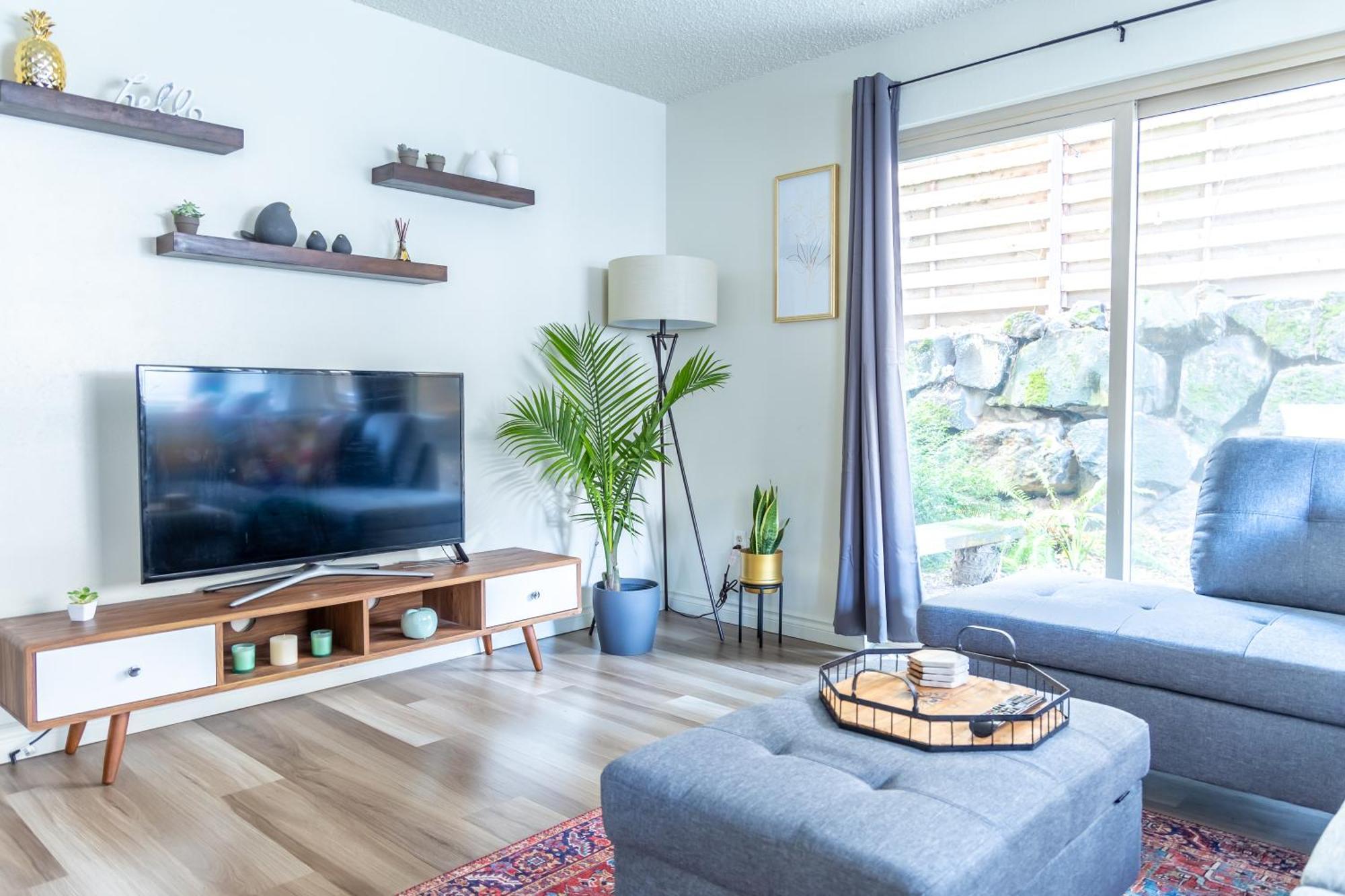 King Bed + Studio! Free Parking, Patio, Wfh Space! Seattle Eksteriør bilde